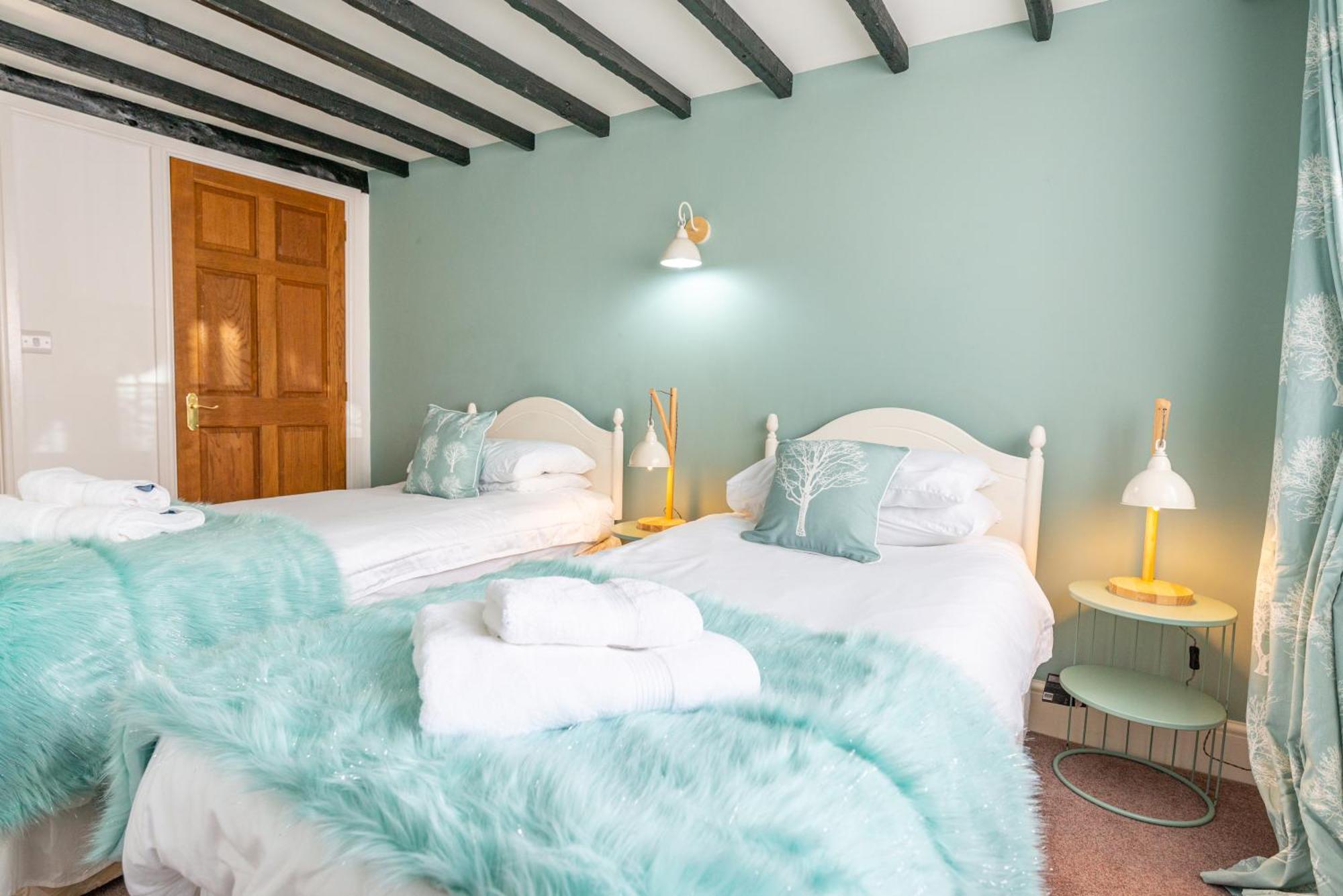 Valley Farm Holiday Cottages Axminster Oda fotoğraf